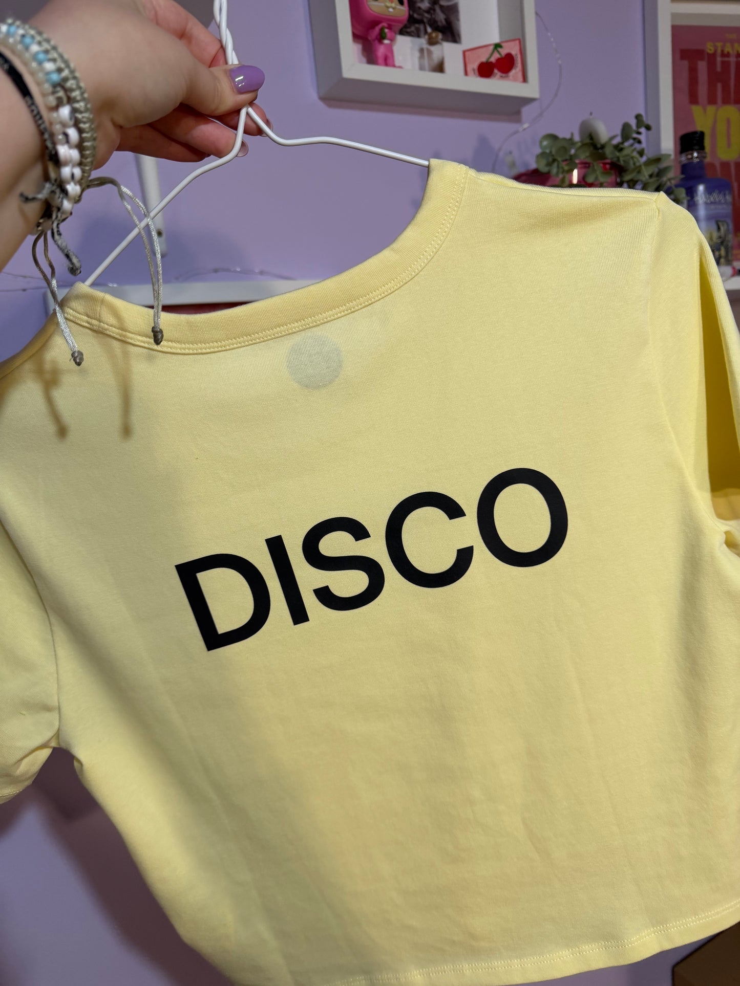 Camiseta (Baby Tee) Beso Disco